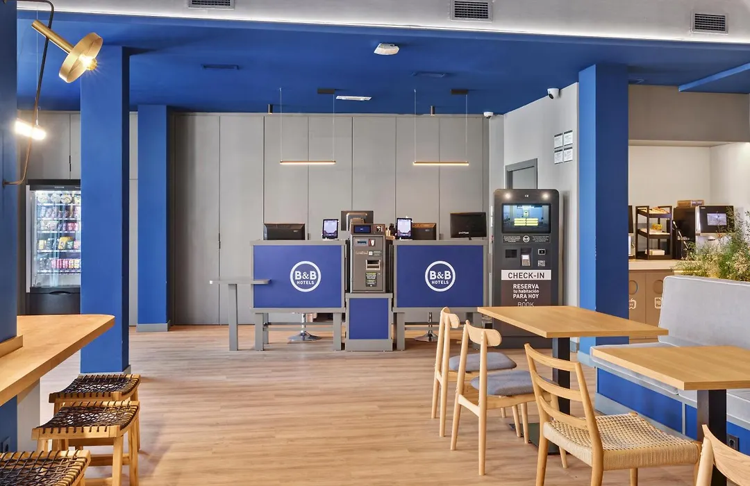 B&B Hotel Girona 2-1