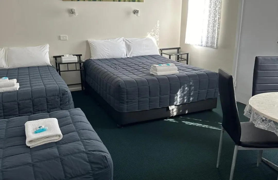Fairway Lodge Motel-1
