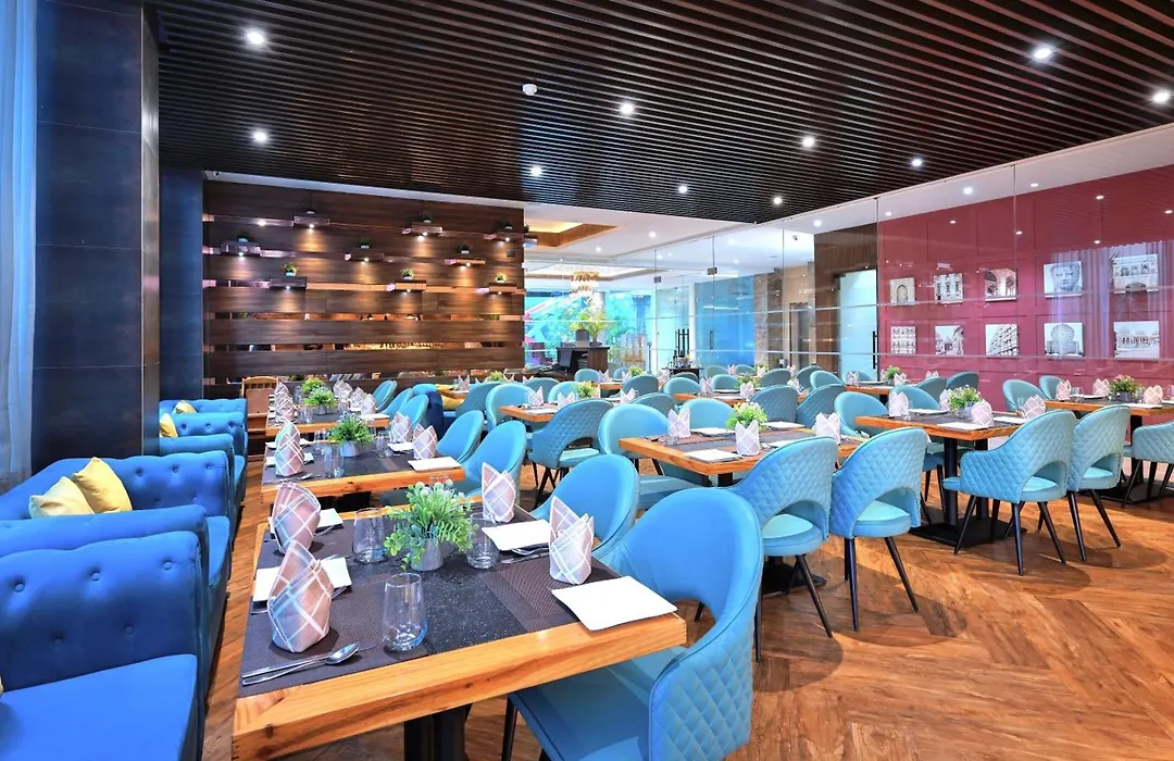 Golden Tulip Agra-1