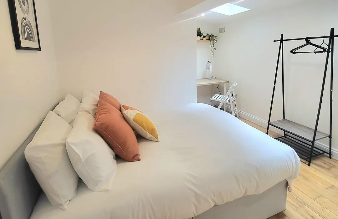 London En-Suite Double Rooms - Leytonstone E11-1