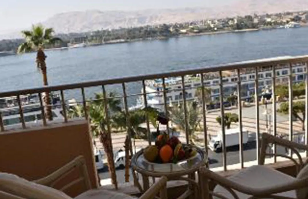 Aracan Eatabe Luxor Hotel-1