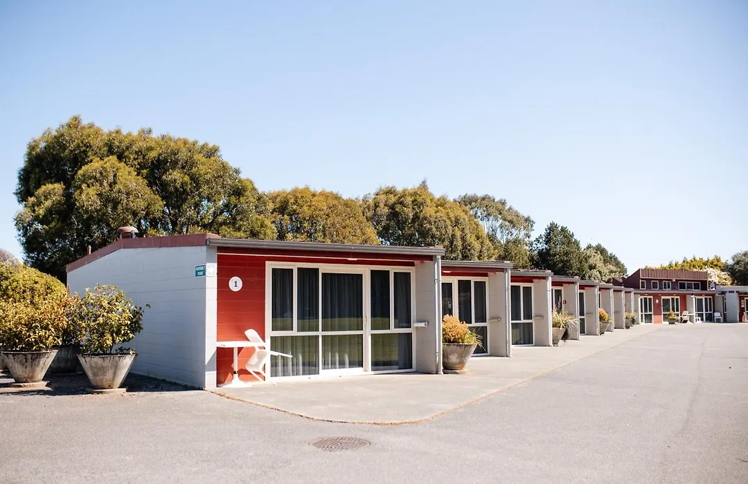 Ascot Park Hotel-1