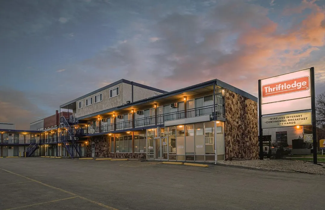 Thriftlodge By Wyndham Regina North-1