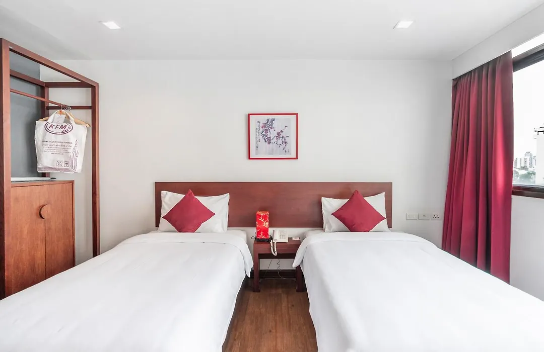 Ruamchitt Plaza Hotel-1