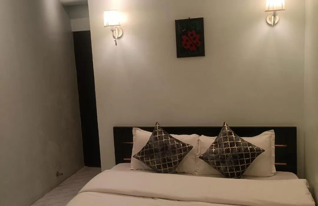Happy Home Paying Guest House-1