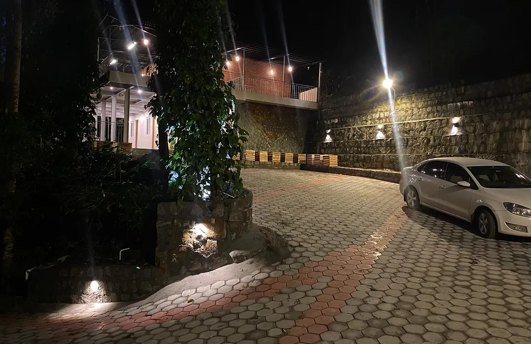 100 Oaks Estate-1