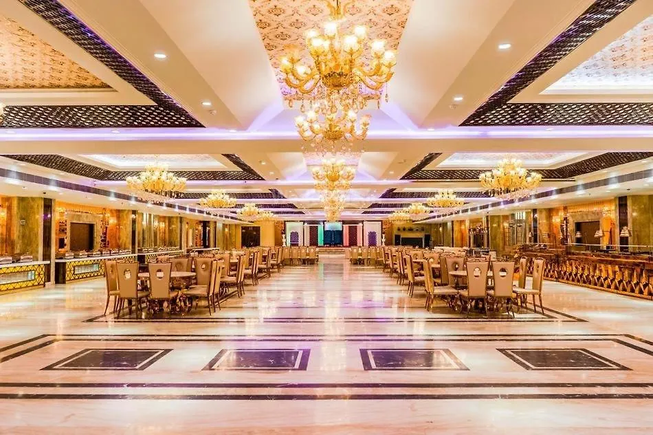 C- Pearls Hotel And Banquet-1