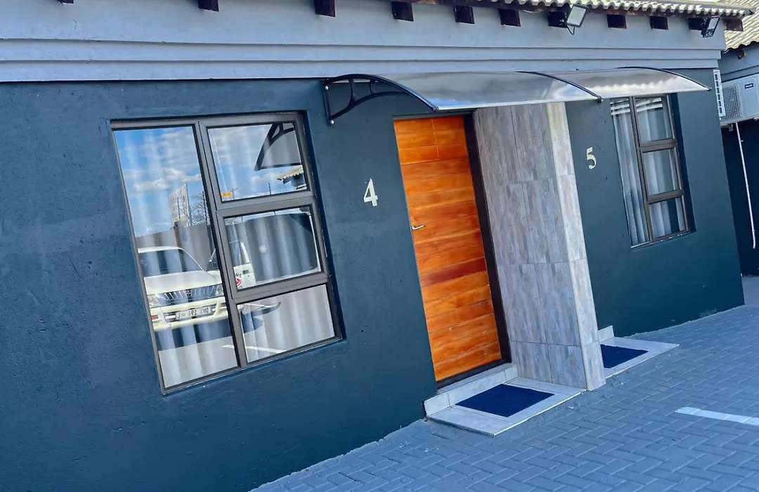 Nyakhosi Guest House-1