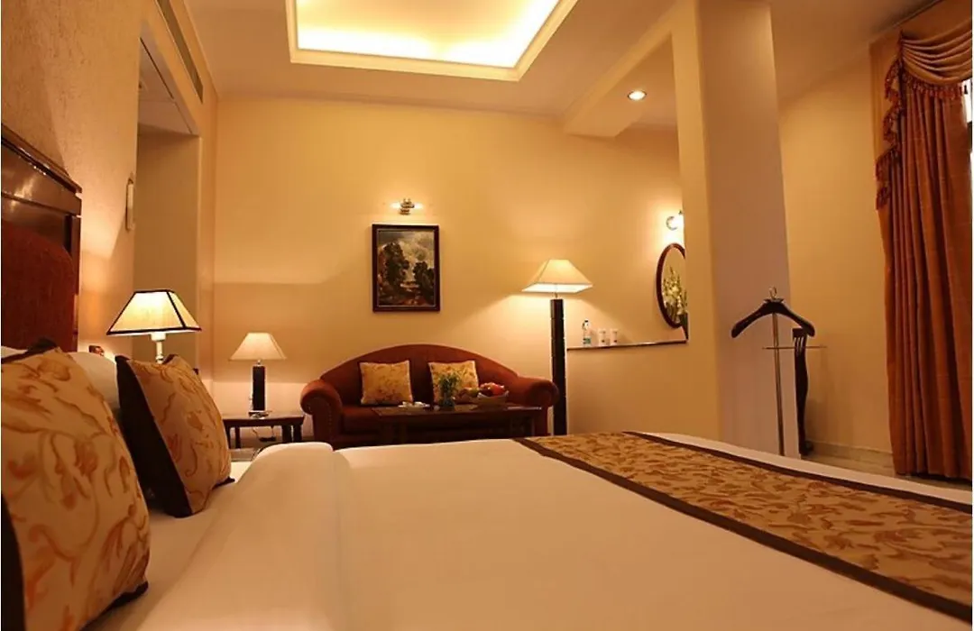 Hotel Florence Inn, Karol Bagh, New Delhi, 2 Min From Metro-1