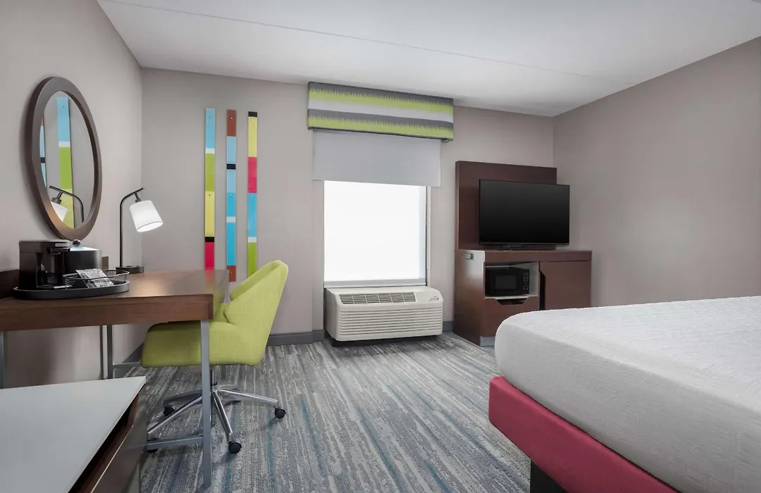 Hampton Inn & Suites Atlanta-Six Flags-1