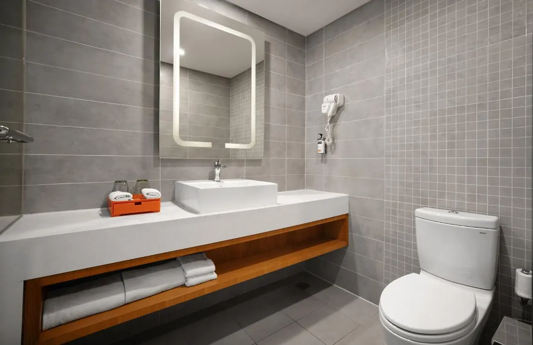 Holiday Inn Express Chengdu Airport Zone Shuangliu International Airport-1