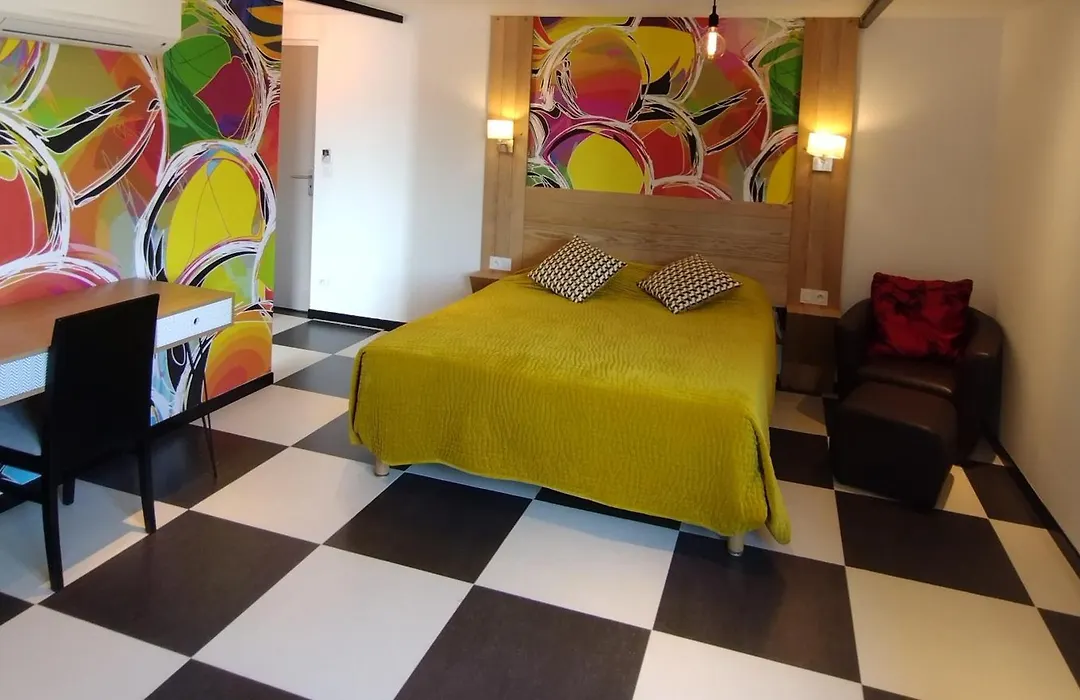 Hotel Savary-1
