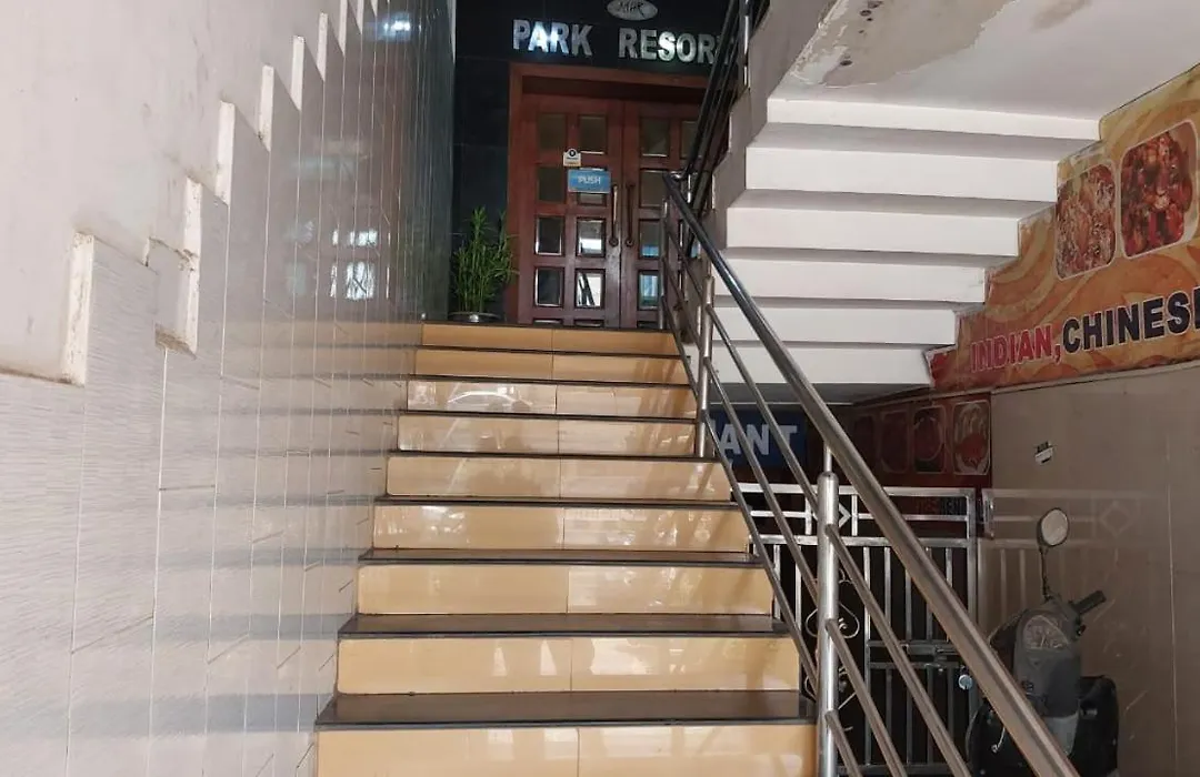 Mor Hotel Park Resort - Near Railway Station-Best Selling & Best Choice Of Travellers-1