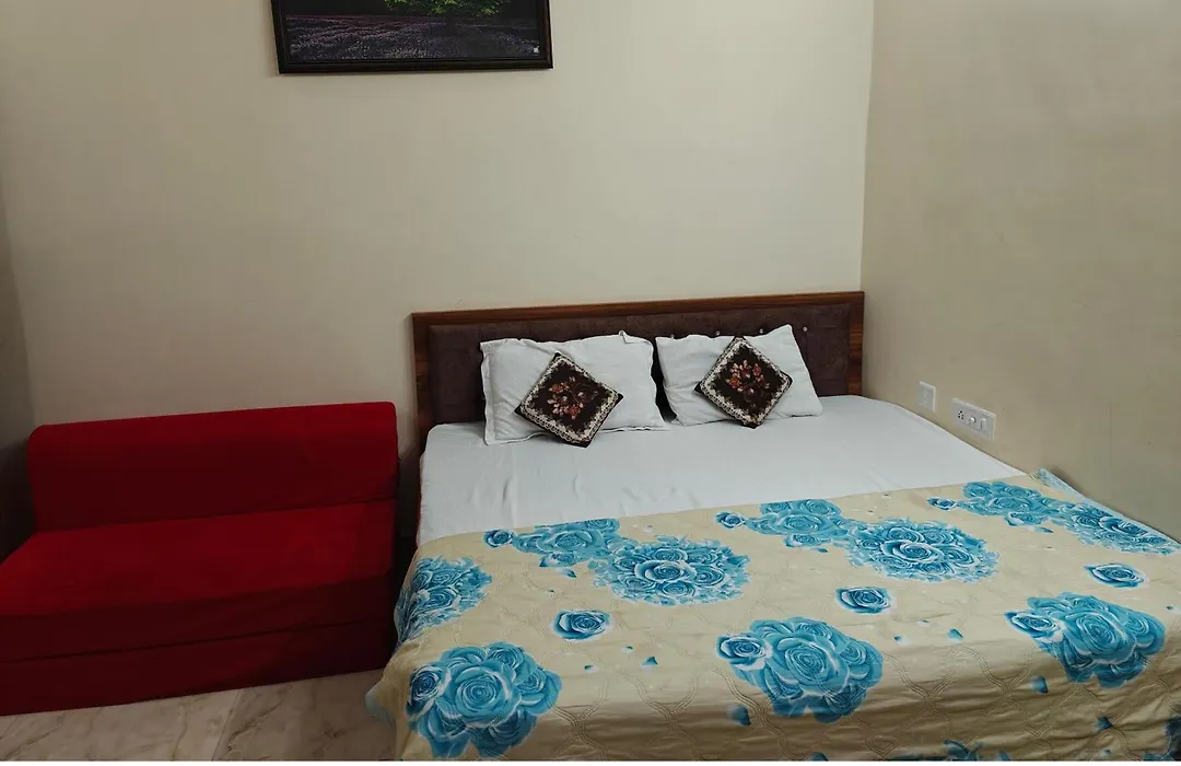 Radhe Shyam Niketan Hotel-1