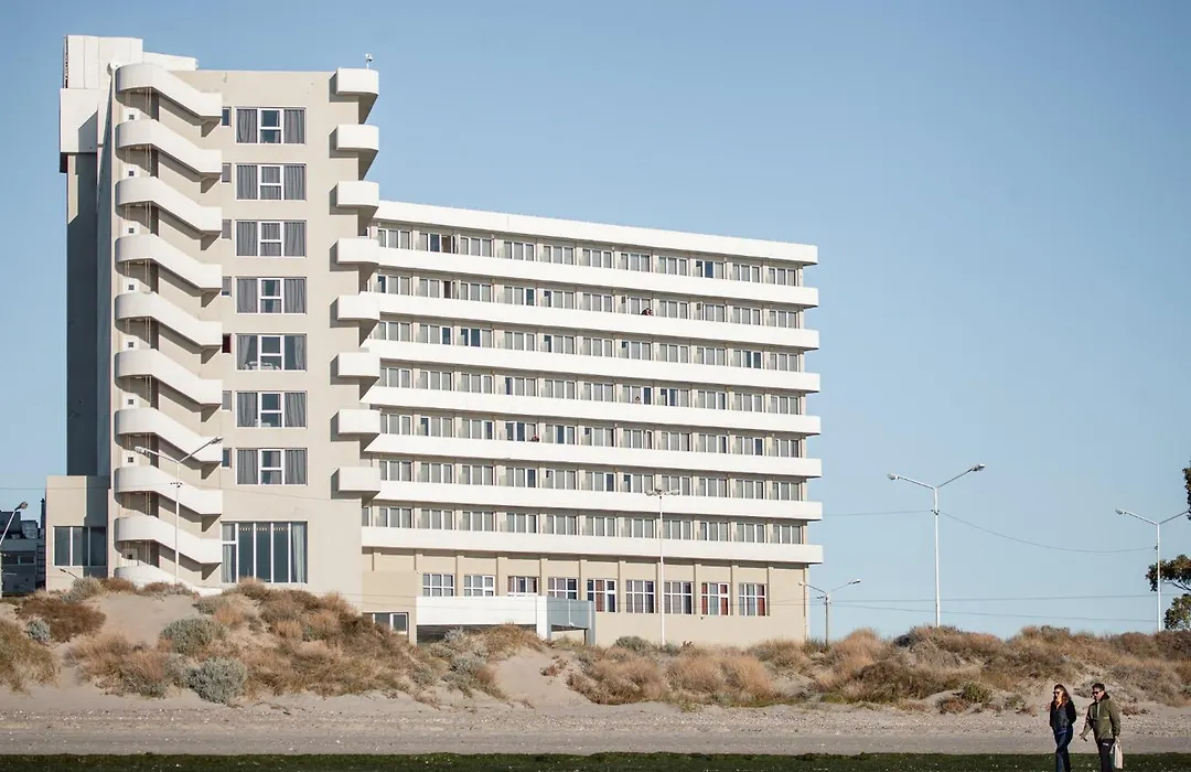 Rayentray Grand Hotel-1