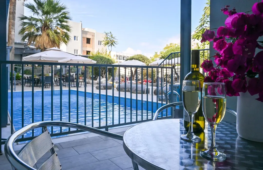Pollis Hotel-1
