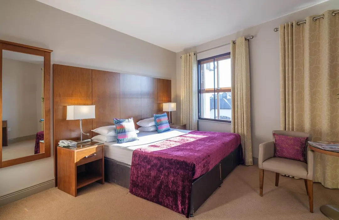 Cryans Hotel-1