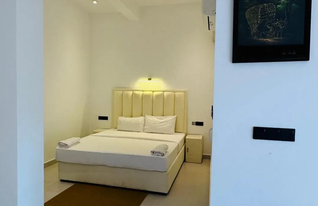 Arugambay Surf Resort-1