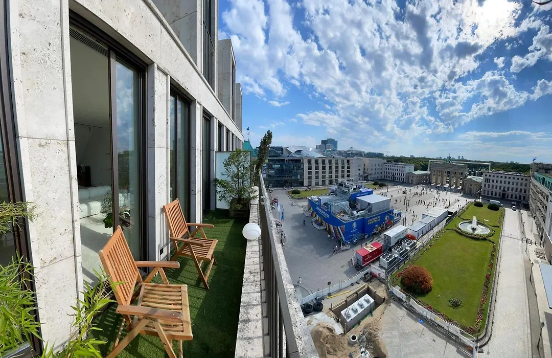 Nexliving Berlin Brandenburger Tor-1