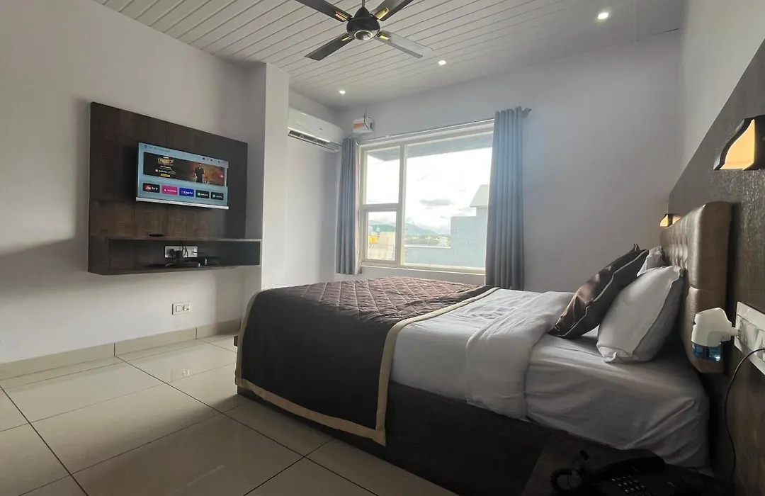 Lucent The Luxury Hotel-1