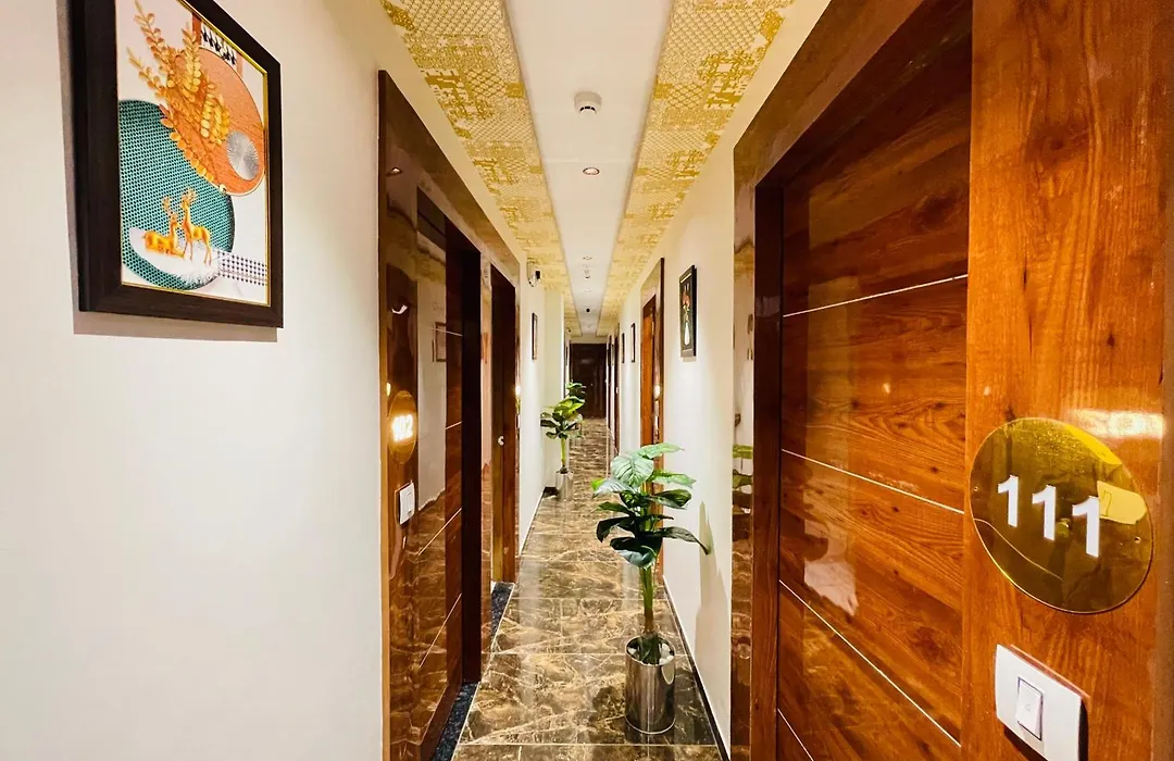 Hotel Avenue Sky-1