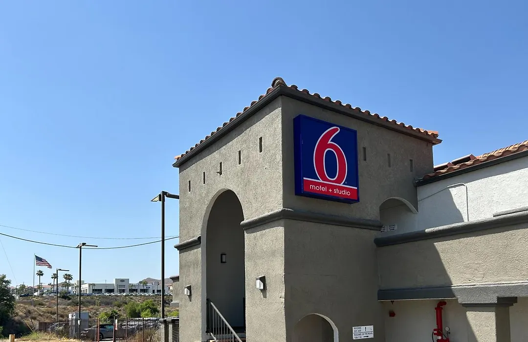 Studio 6 Lake Elsinore, Ca-1