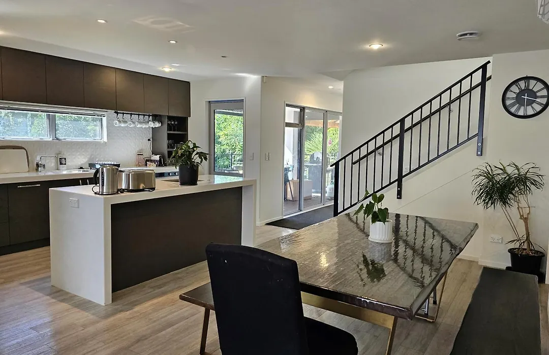 Azena Suites & Apartment-1