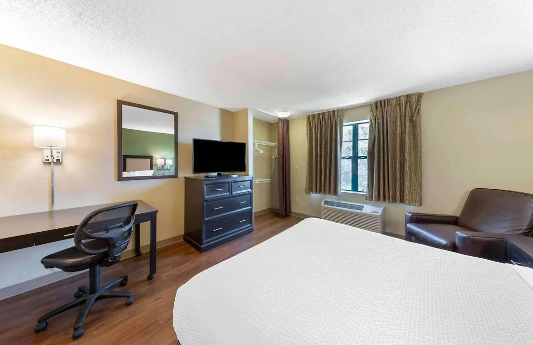 Extended Stay America Select Suites - Tampa - North Airport-1