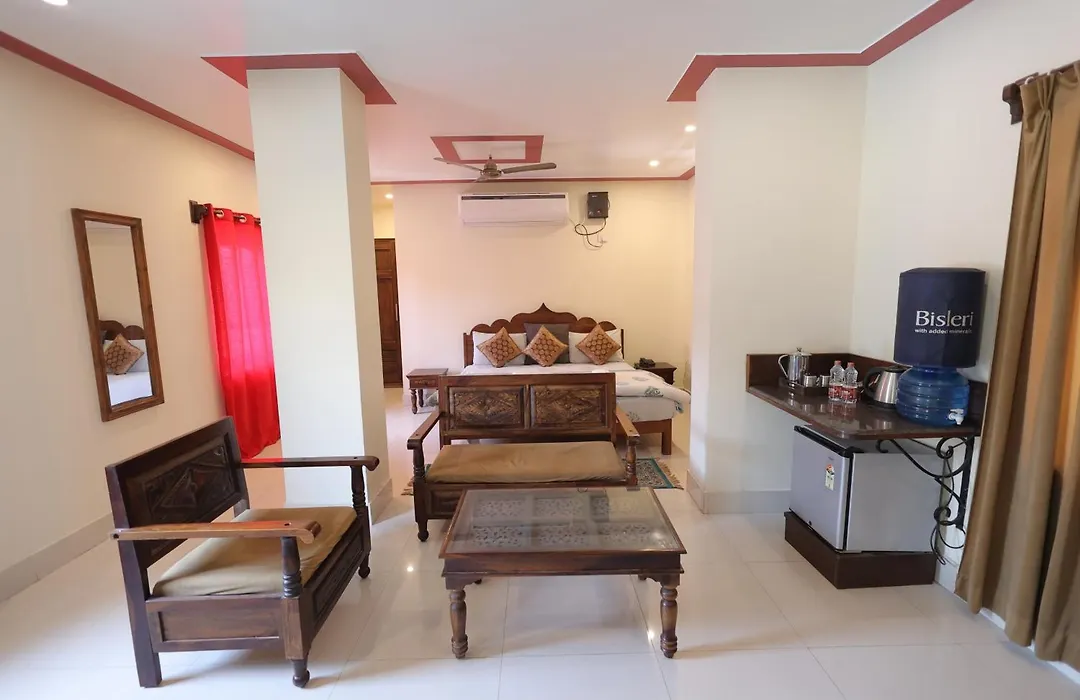 Mvt Guesthouse & Restaurant-1