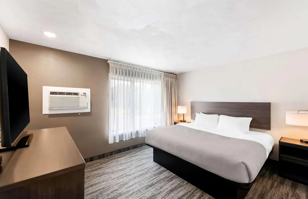 Quality Inn & Suites Munising-1