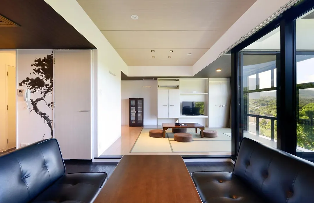 Karry Condo Churaumi-1