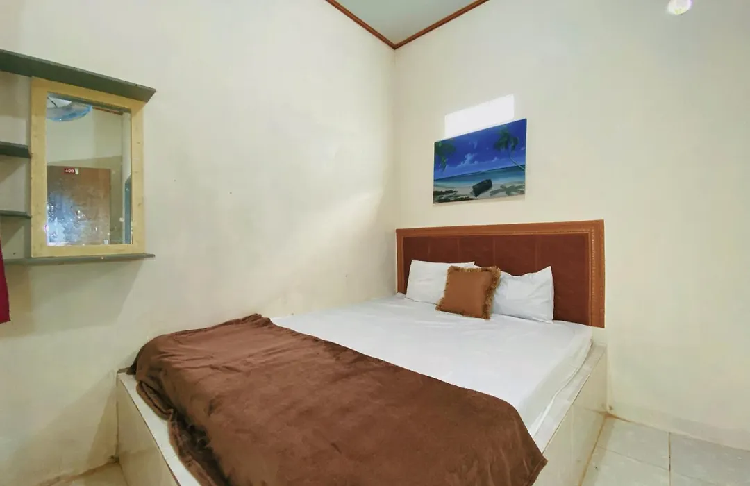 Central House Karimunjawa Mitra Reddoorz-1