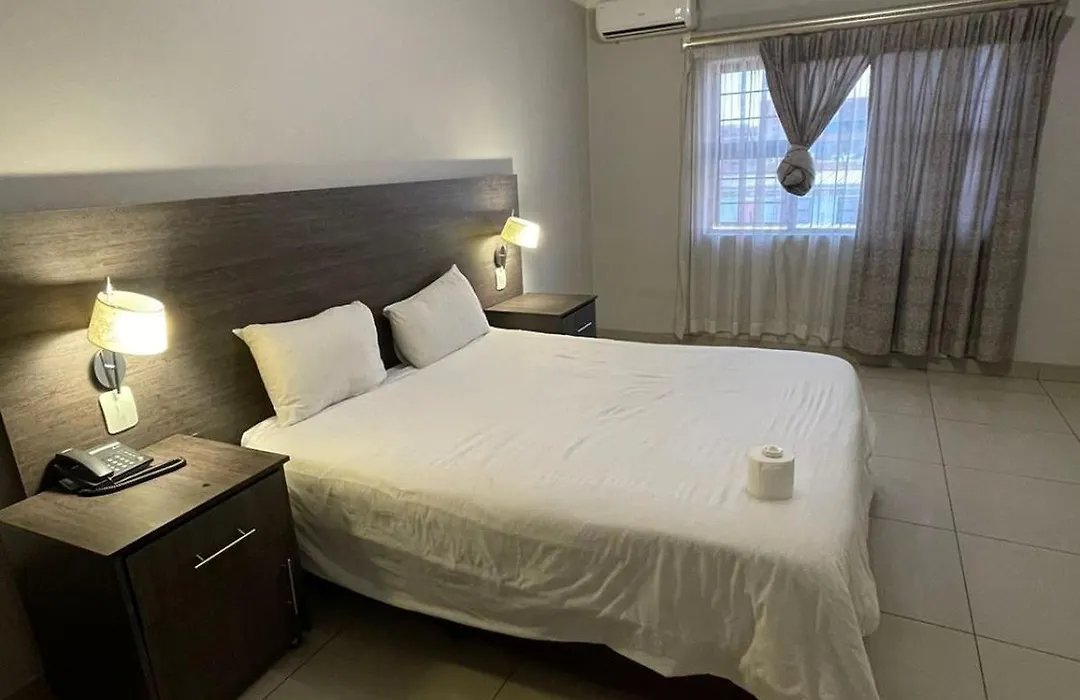 Signature Hotel-1