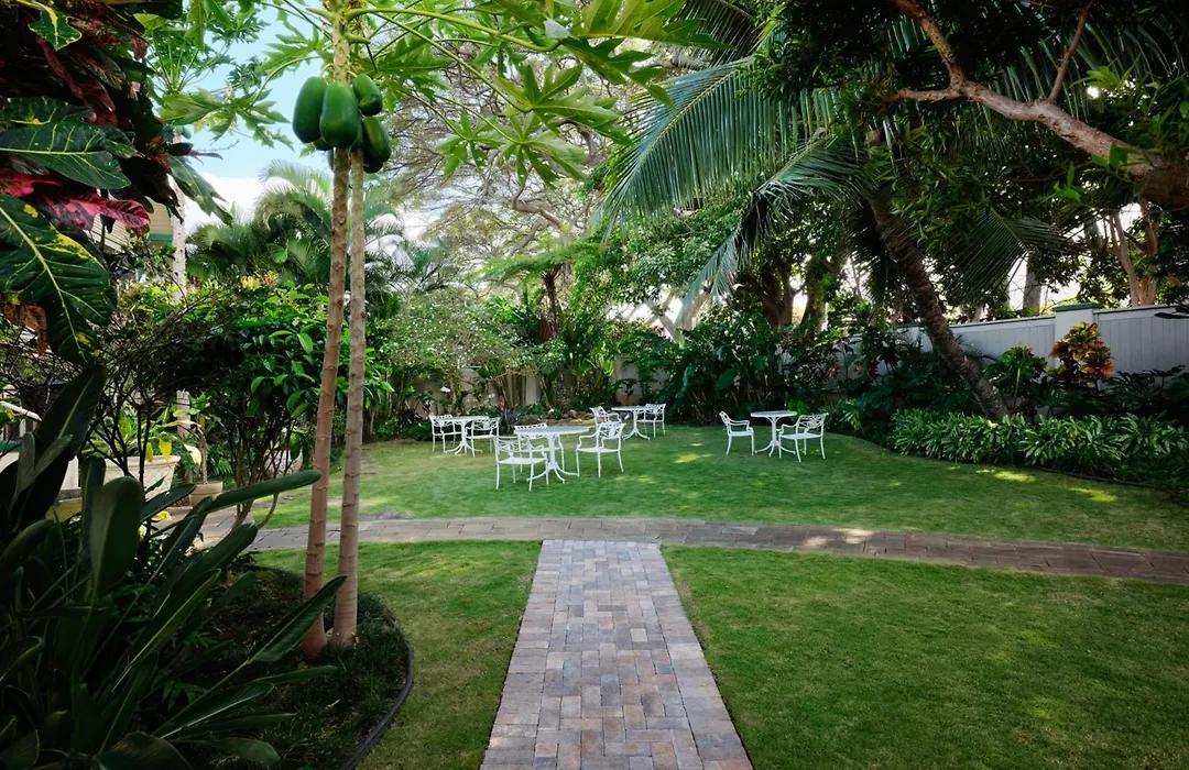 The Historic Wailuku Inn Maui-1
