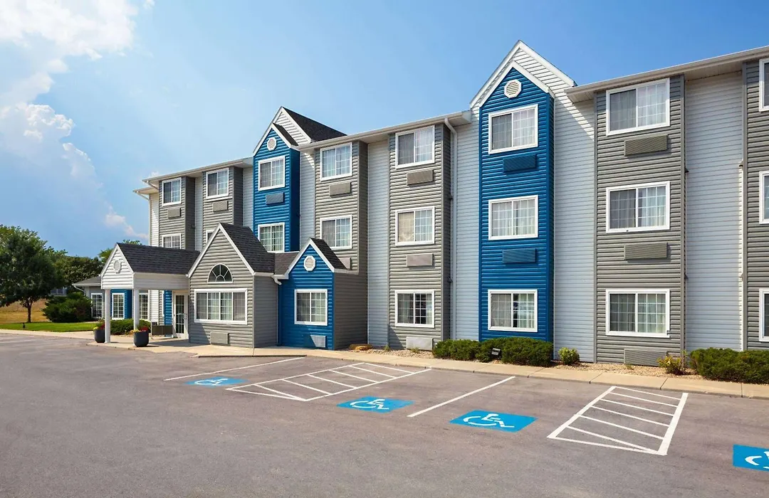 Microtel Inn & Suites By Wyndham Rapid City-1