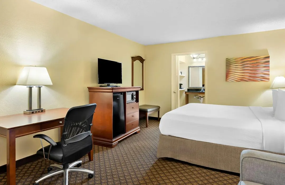 Best Western Coach House-1