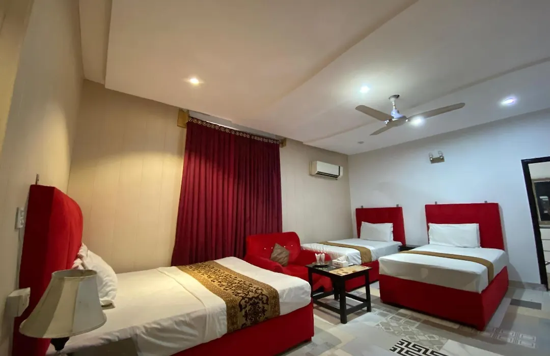 Hotel Tulip Inn, Gulberg-1