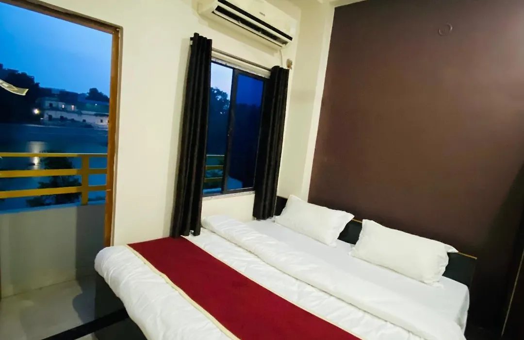 Shri Hari Kunj P Guest House-1