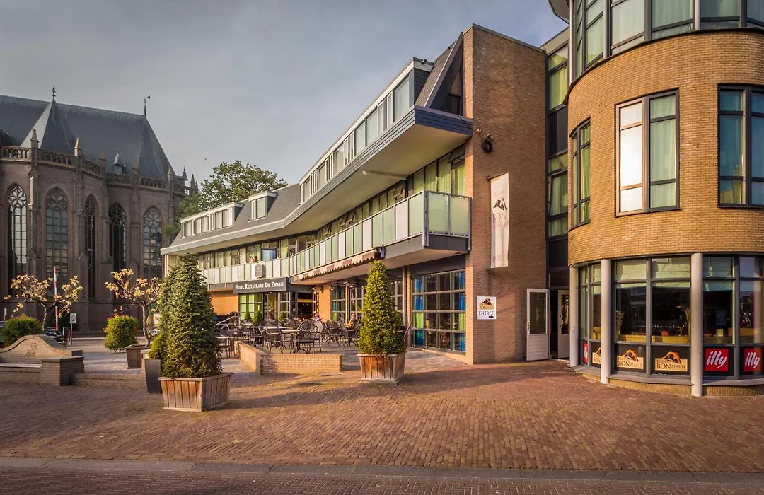 Hotel De Zwaan-1