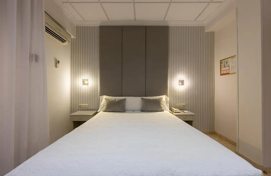 Hotel Sacromonte-1