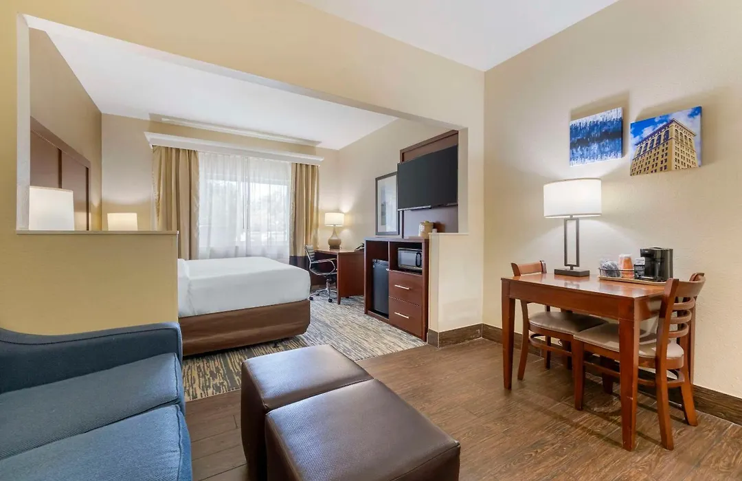 Comfort Suites Keeneland-1