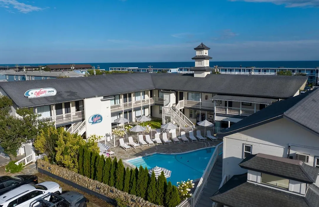 A Wave Inn - Montauk-1