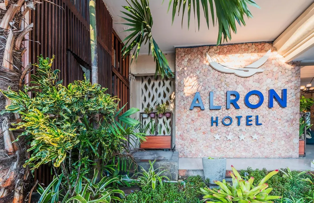 Alron Hotel Kuta-1