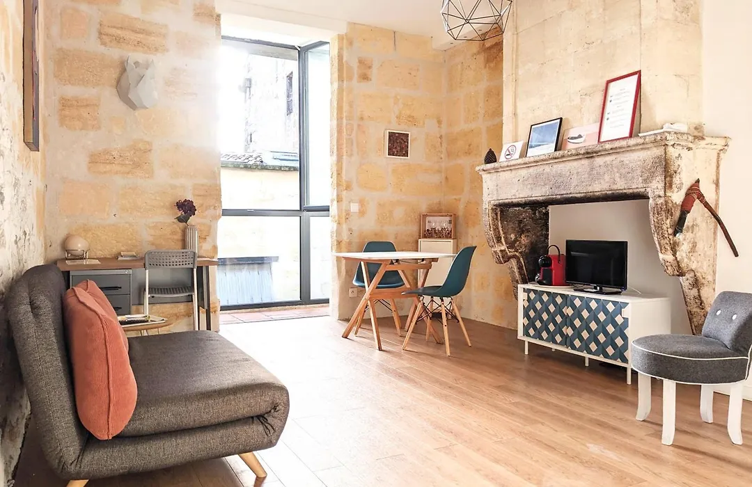 B&B Bordeaux Saint Michel-1