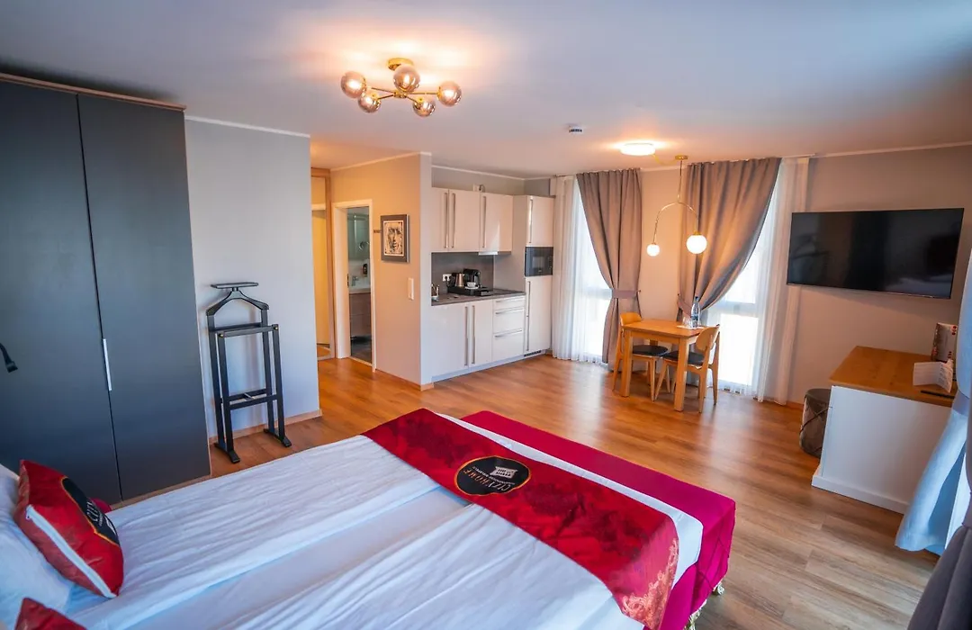 Boardinghouse City Home - Living-1
