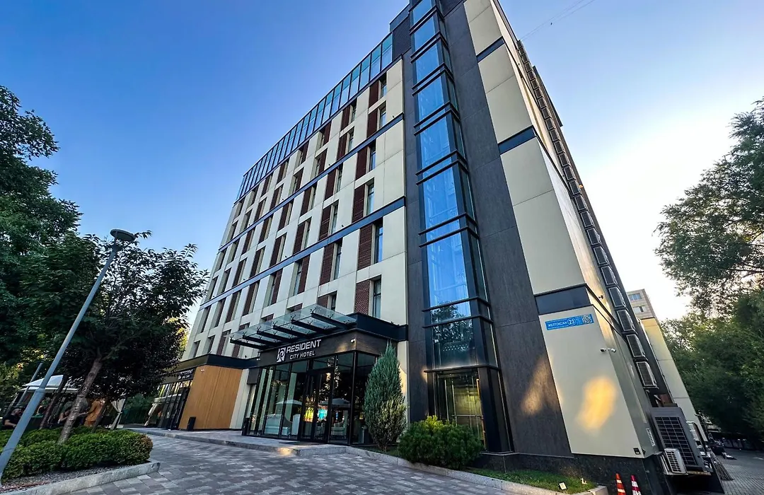 Resident City Hotel-1