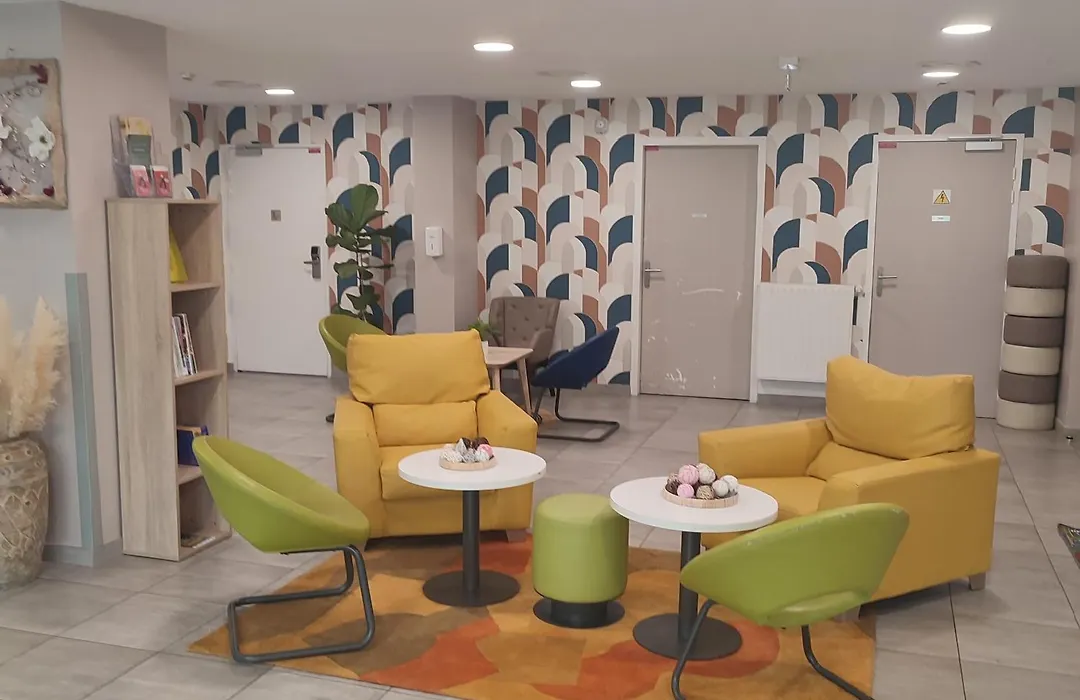 Moov'Appart Hotel Clichy-1