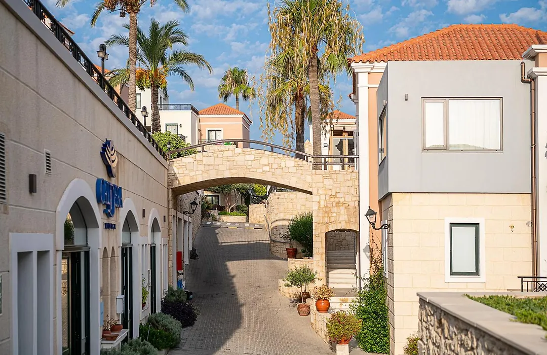 Caldera Village-1