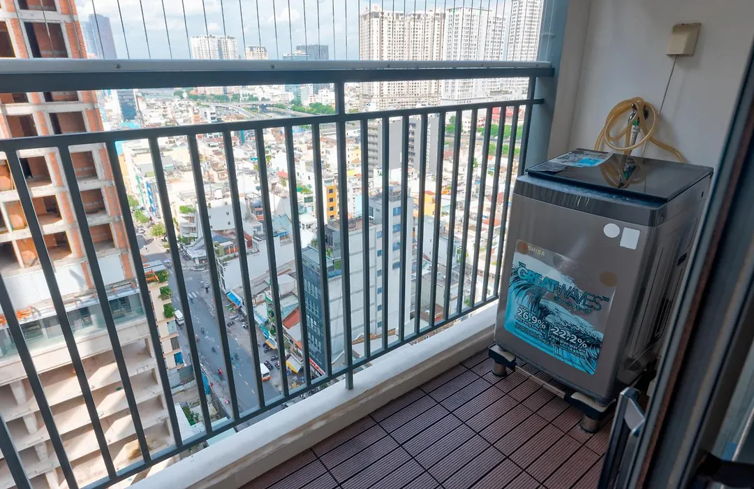 Smile Home - Soho Apartment Balcony - Modern Comfortable-1