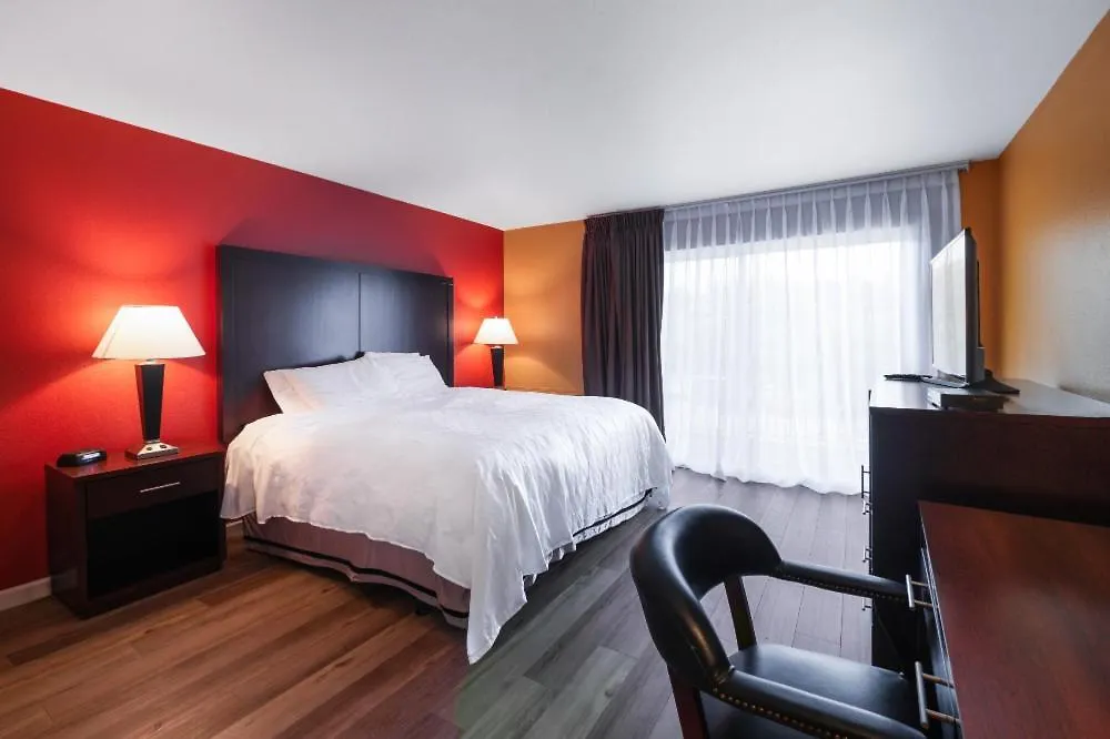 Pullman Garden Inn-1